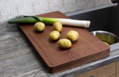 разделочная доска Omoikiri CB-04-WOOD-L